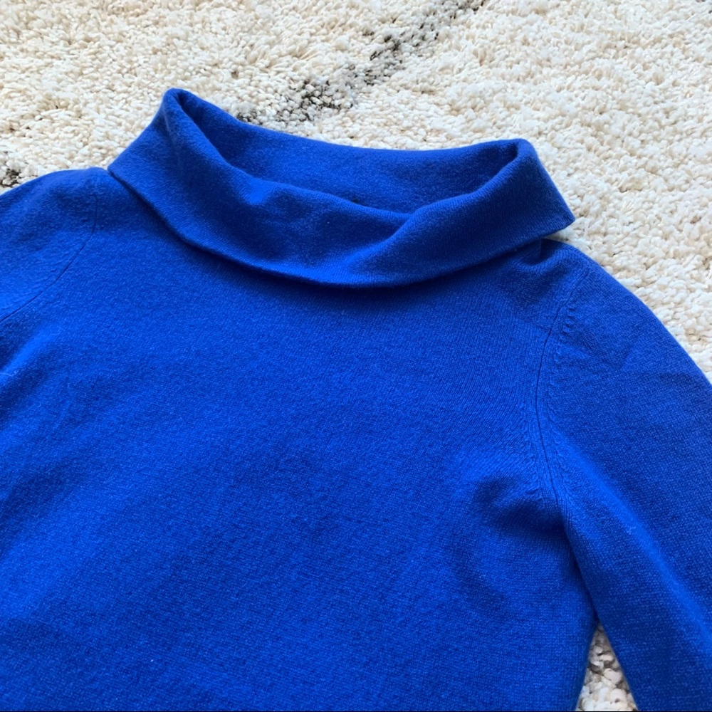 Blue cashmere sweater